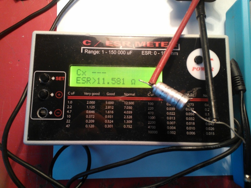 ESR_viallinen_100uF.jpg