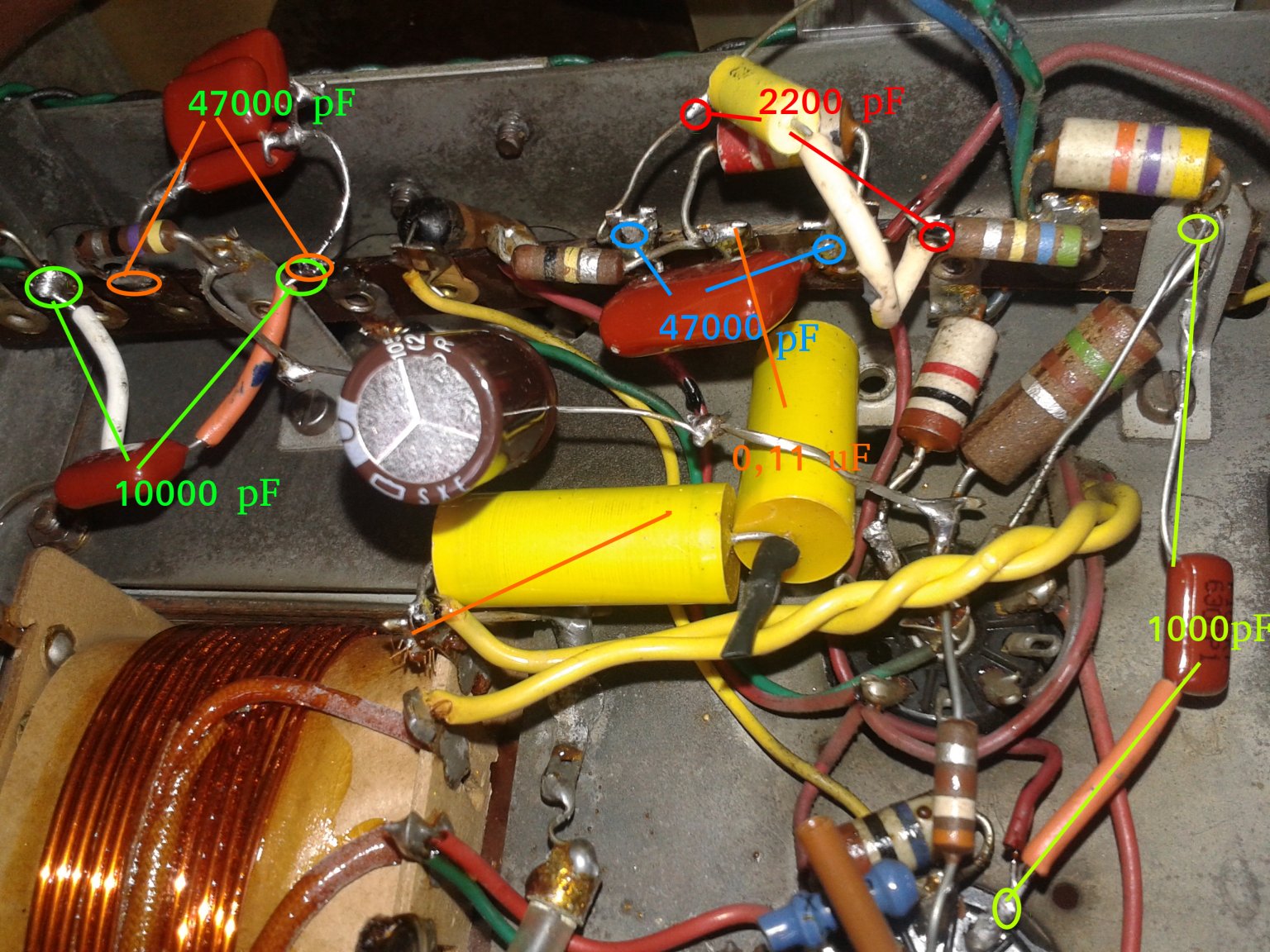 Kondensaattorit.jpg