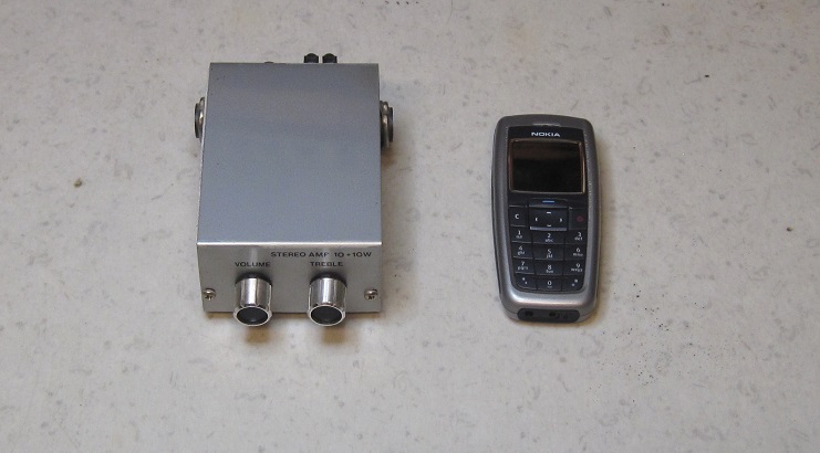 Minivahvistin_10W+10W.JPG