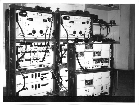 Poltinahon_viestikorjaamo_1966_Suuntaradio_linkkiyhteyden_laitteistopari__1_0_.jpg