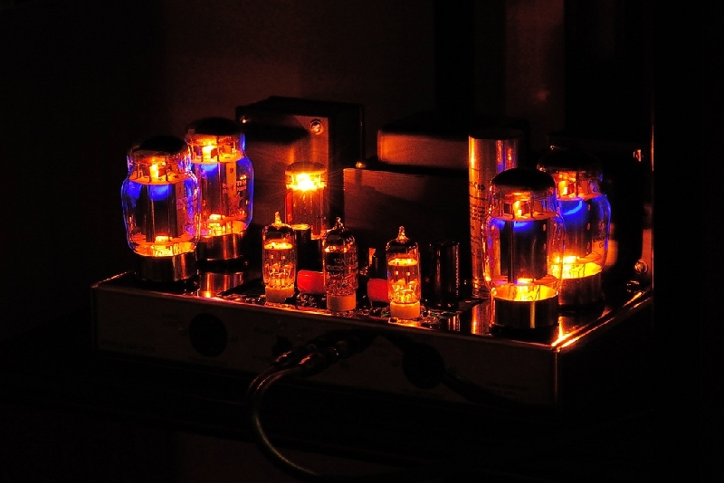 Tube_Amplifier_1.jpg