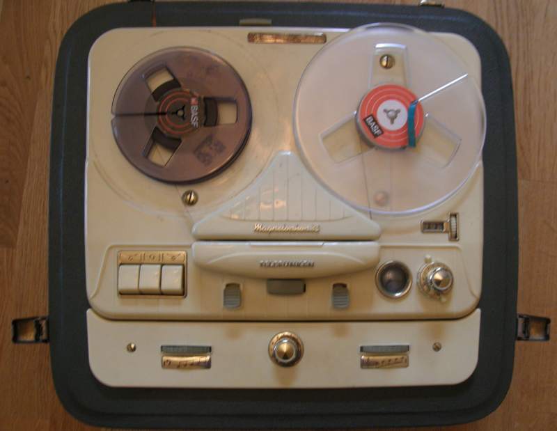 telefunken_magnetophon_85KL.JPG